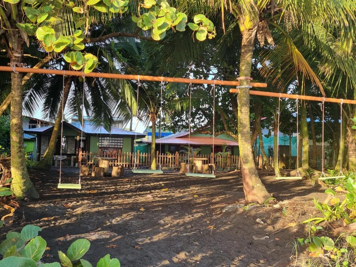 Caribbean View Apartment Tortuguero Bagian luar foto