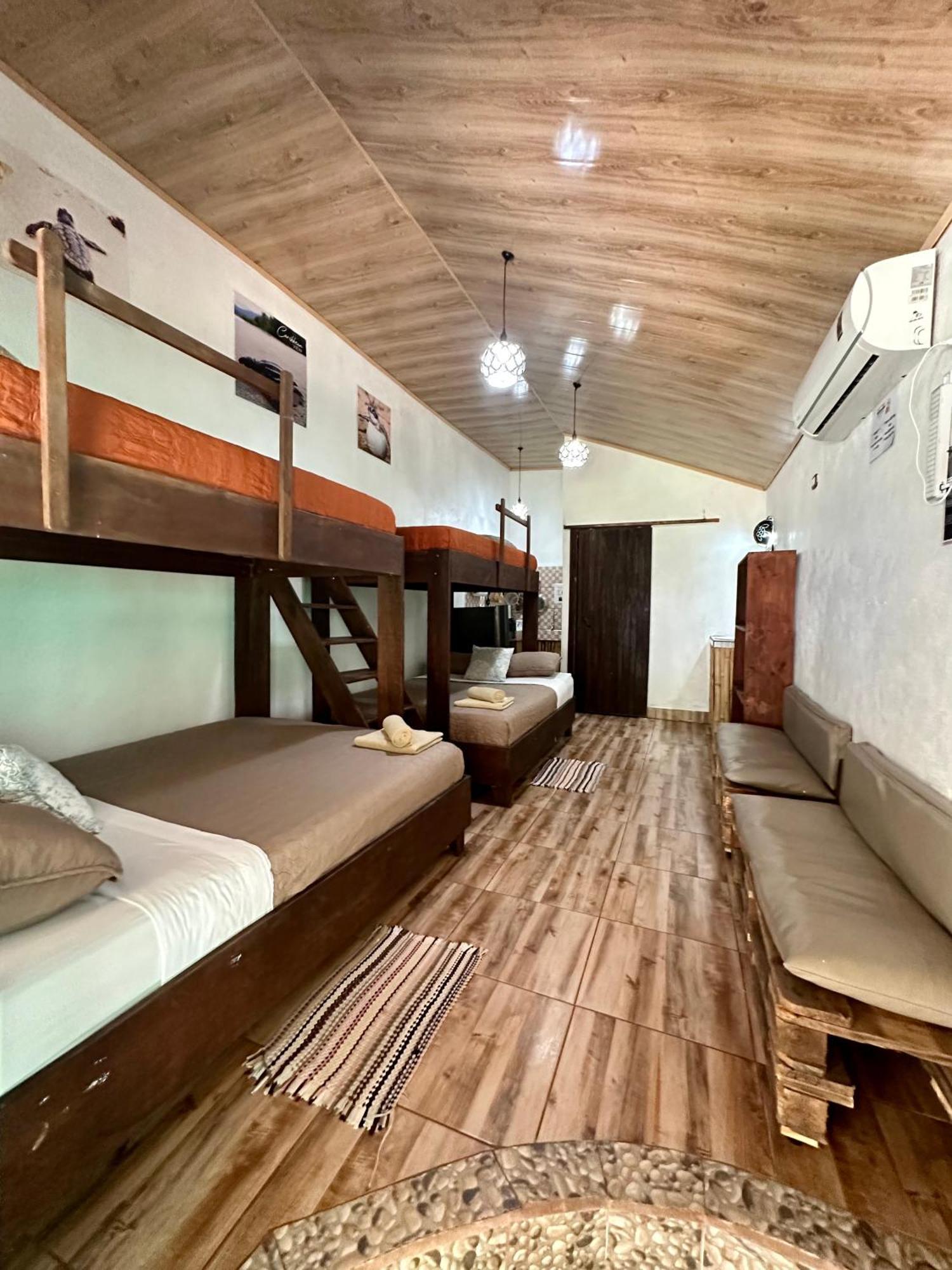 Caribbean View Apartment Tortuguero Bagian luar foto